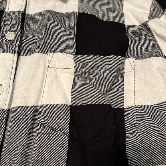 Old Navy Long Sleeve Boyfriend Black Checkered Flannel - Picture 6 of 7